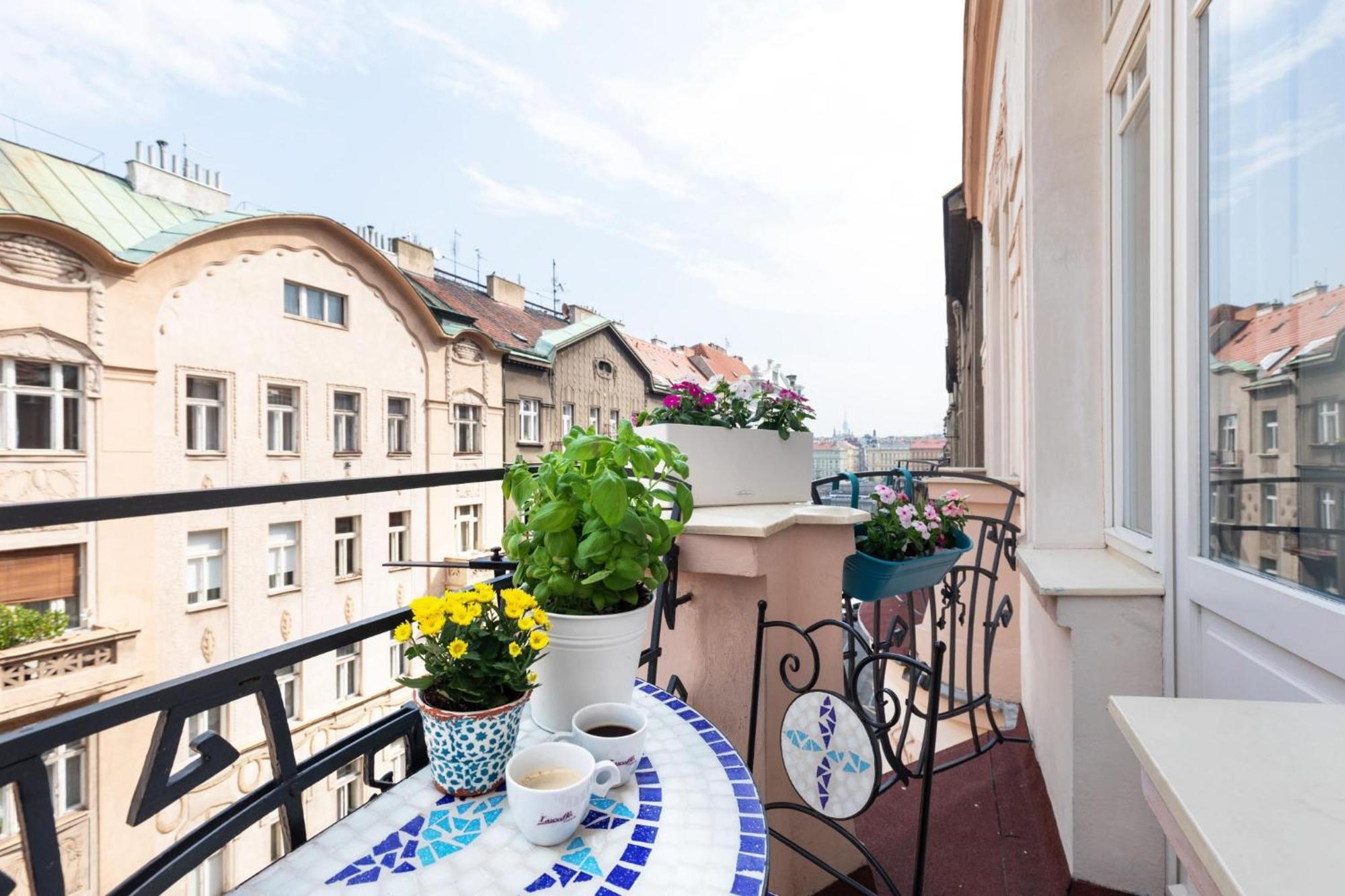 Prague Days - Sunny Riverside Apartments With Terraces Εξωτερικό φωτογραφία