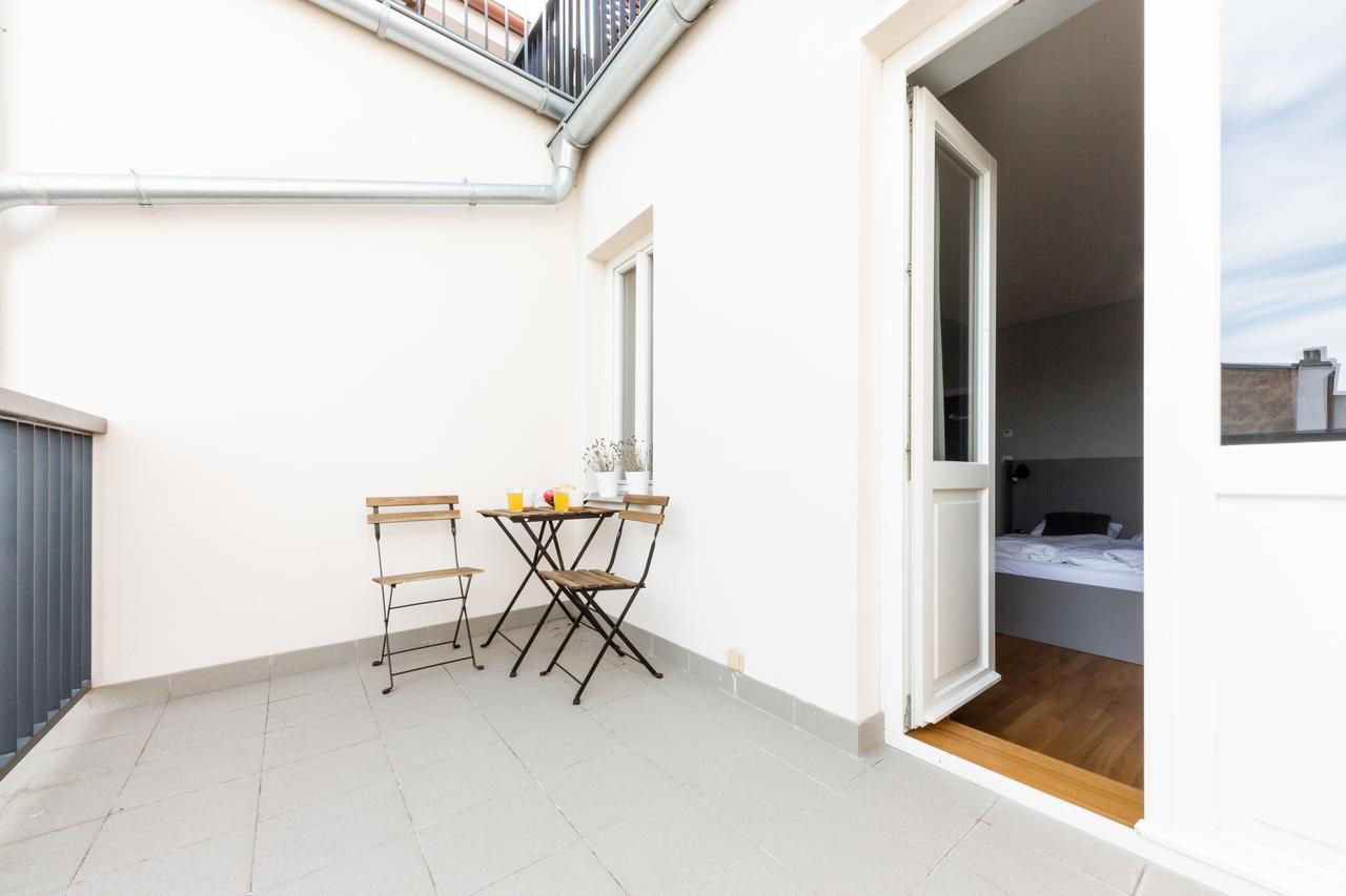Prague Days - Sunny Riverside Apartments With Terraces Εξωτερικό φωτογραφία